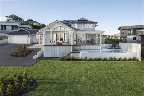 'Absolutely stunning': check out charity's finest prize .